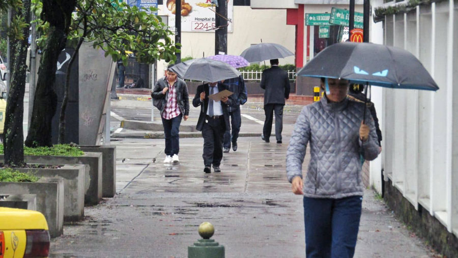 Lloviznas dispersas alivian el calor en sectores de la zona norte de Maracaibo