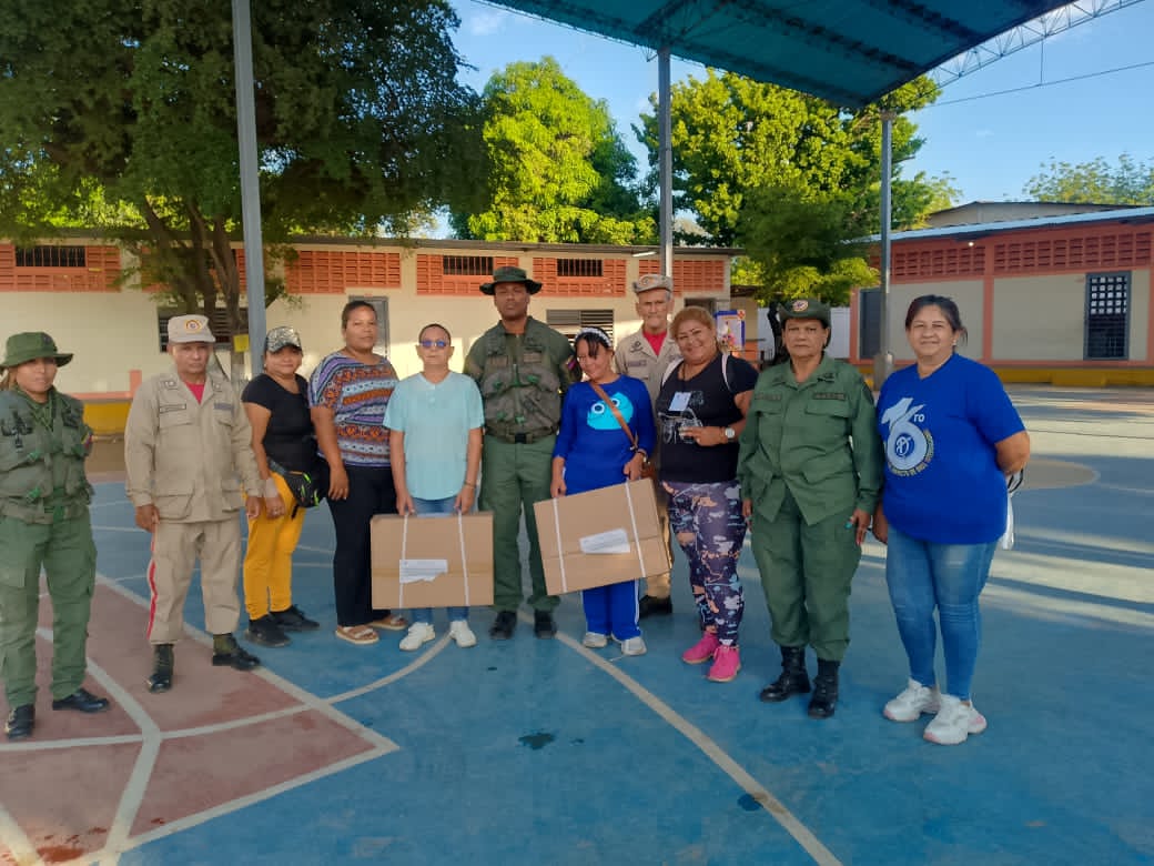 Instalan mesas en los centros de votación en Maracaibo para la primera Consulta Popular Nacional 2026