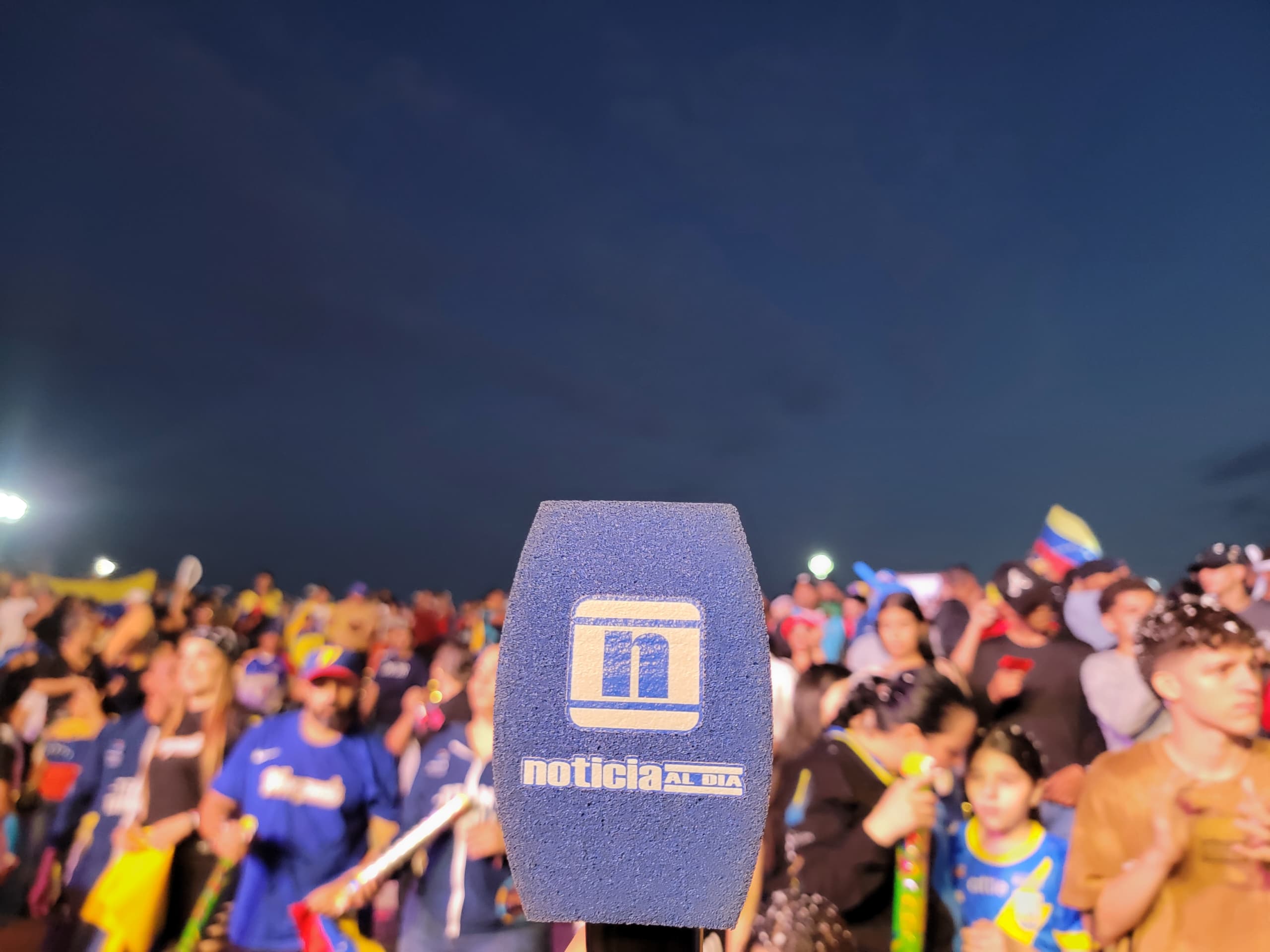 Maracaibo celebra la histórica victoria ante EE. UU. con una marea tricolor