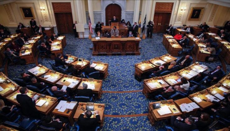 Senado de EEUU prevé votar este 4-Mar una resolución para impedir que Trump siga con la guerra
