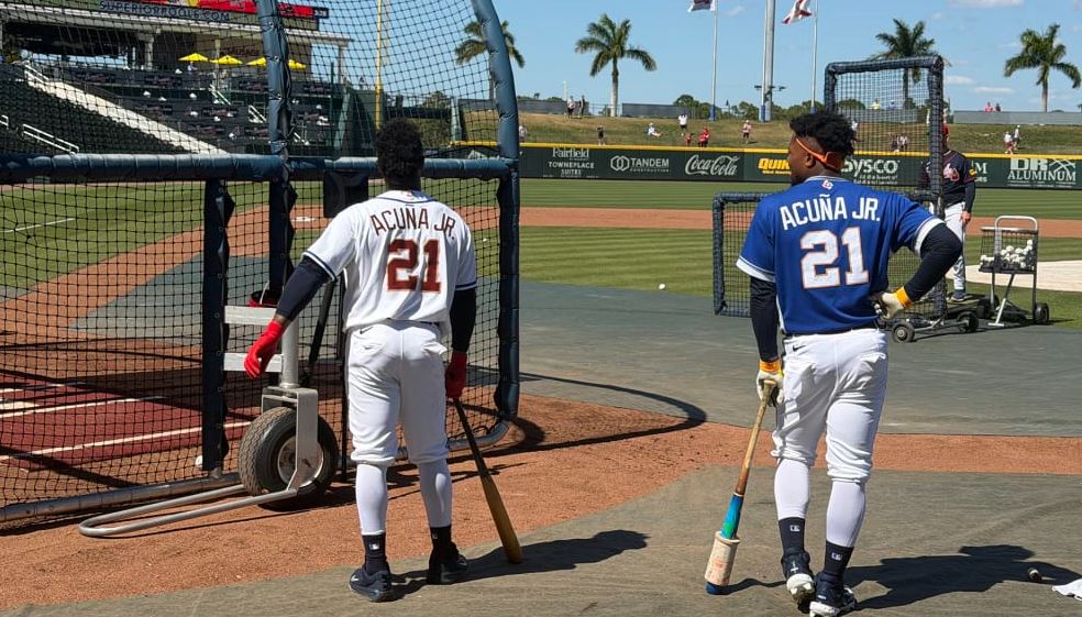 Acuña Jr. ganó la apuesta y Albies se puso la camiseta de Venezuela