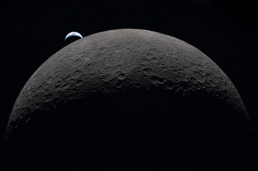 ¿Qué es lado oscuro de la Luna?