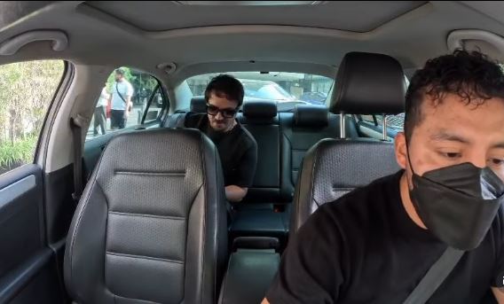 La reacción de un taxista en México al saber que su pasajero era nada más y nada menos que Luis Fonsi