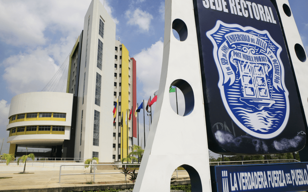 LUZ responde al comunicado emitido por el Mppeu: La dirección de RRHH remitió hoy a la Opsu la data de todos los trabajadores que no recibieron el Bono