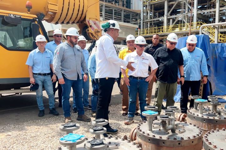 Ministro Alcalá inspeccionó instalaciones de Termozulia