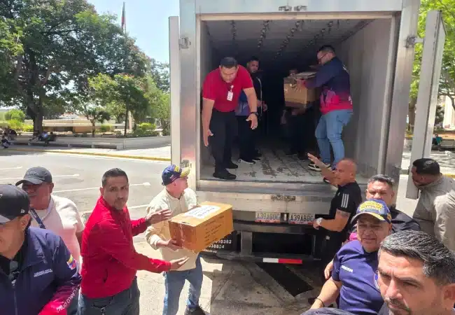 Di Martino lidera envío de ayuda humanitaria desde Maracaibo hacia los estados afectados por la catástrofe sísmica