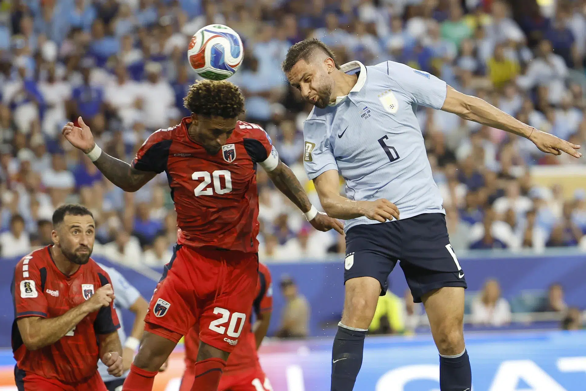 Uruguay tropieza ante Cabo Verde y complica su futuro en el Grupo H