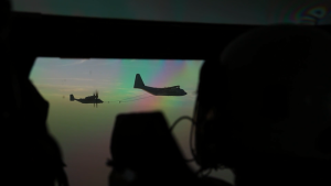 Marines de EE UU ejecutan operaciones aéreas estratégicas en el mar Caribe bajo la Operación Lanza del Sur