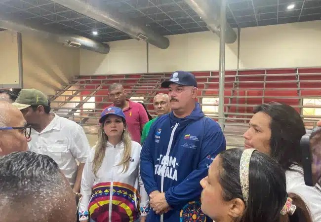 Gobernador Caldera inicia rehabilitación del Gimnasio de Combate de Cuatrocentenario