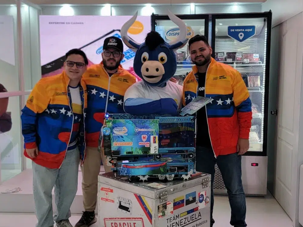 El robot Delta y el talento venezolano brillan en la Expoferia Fedelago de la mano de Disprocar