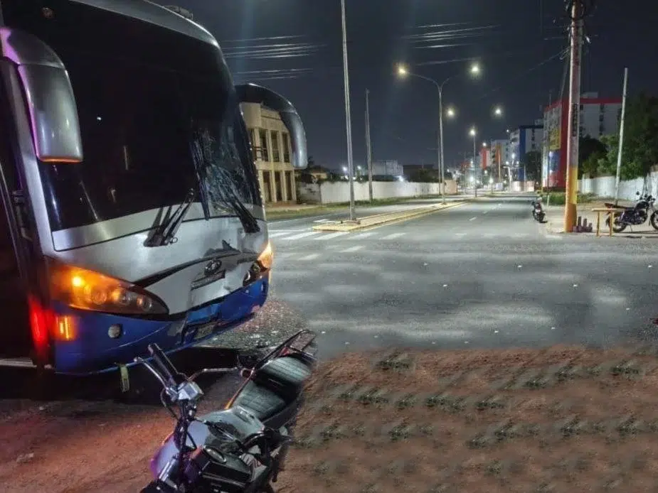 Dos muertos dejó estrepitoso choque entre moto y autobús en San Francisco la madrugada de este 22-May