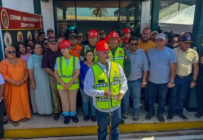 Caldera anuncia envío de tercer contingente de especialistas para sumar 896 zulianos en apoyo a las zonas de contingencia