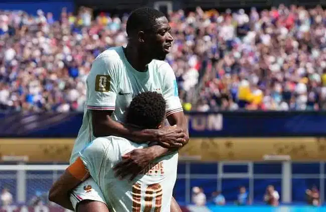 Francia golea a Noruega con hat-trick de Dembélé y asegura el liderato del Grupo I