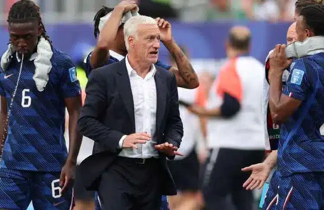 Didier Deschamps deja la concentración de Francia tras el fallecimiento de su madre