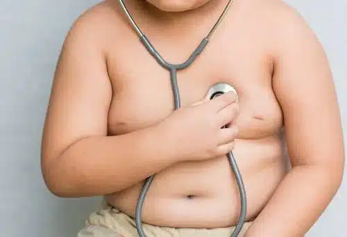 Claves para una infancia saludable: cómo combatir la obesidad infantil desde el hogar