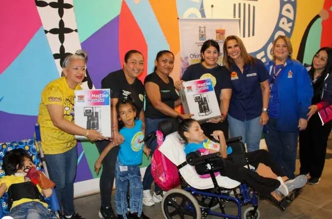 Alcaldía de Maracaibo entregó ayudas humanas a 57 niños y niñas con hidrocefalia, microcefalia y espina bífida