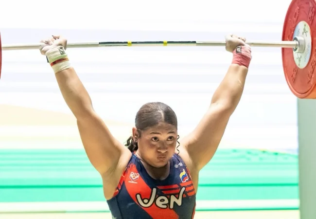 Lidysmar Aparicio se corona tricampeona en el Mundial Juvenil de Pesas Cali 2026