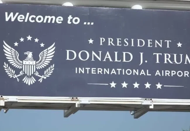 Ahora el aeropuerto de Palm Beach se llama Presidente Donald Trump