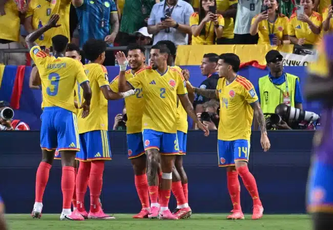 ¡A octavos con autoridad! Colombia derrota a Ghana y ya piensa en Suiza