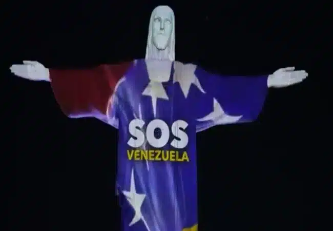 El Cristo Redentor se ilumina en solidaridad con Venezuela tras los devastadores terremotos del 24-Jun