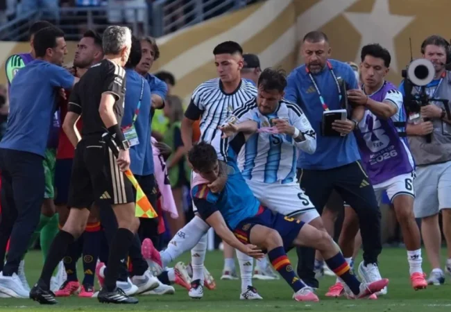 La Fifa nombra un instructor disciplinario para investigar los incidentes de Argentina tras la final