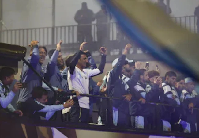 La Selección Argentina regresó a su país tras el Mundial 2026 y fue recibida por una multitud