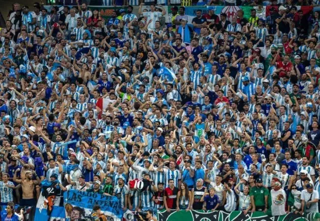 Hinchas de Argentina e Inglaterra protagonizan disturbios en Miami