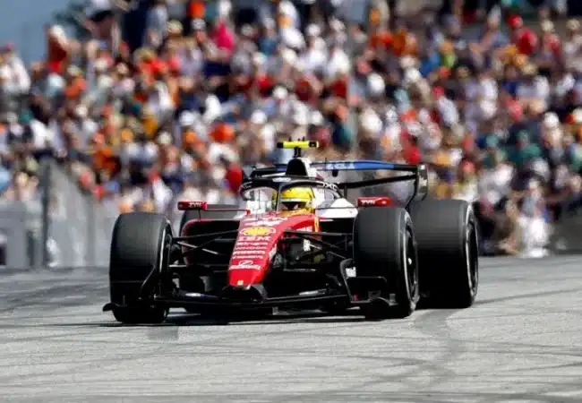 Hamilton domina los únicos entrenamientos libres en Silverstone