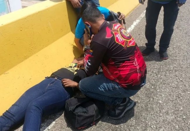 Evitan que una mujer se lanzara desde el puente de Las Delicias en Maracaibo