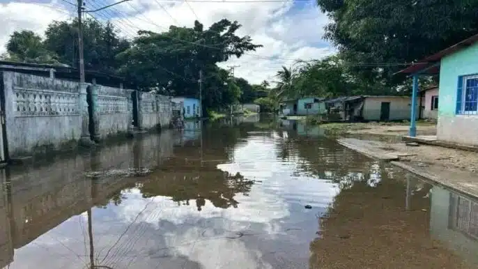 Tras inundaciones del Río Orinoco en Amazonas, habilitan tres puntos para albergar afectados
