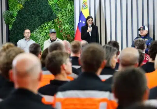 "Tenemos esperanza y fe": Continúan en Venezuela las labores de búsqueda y rescate informa Delcy Rodríguez
