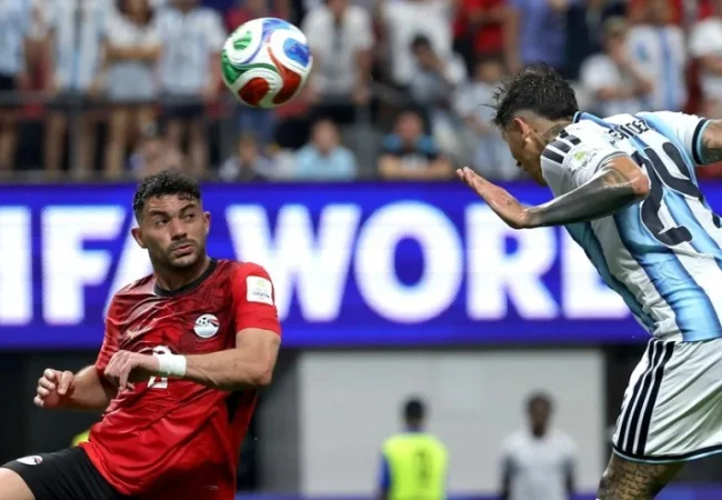 Egipto protesta ante la Fifa y duda de la "imparcialidad" del VAR tras su eliminación ante Argentina