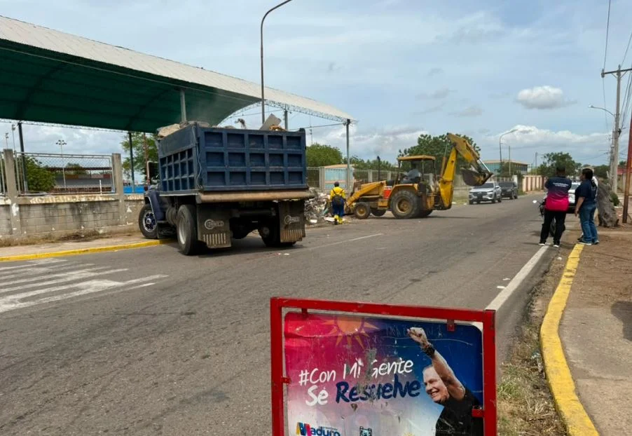 Bloques de Raúl Leoni y la “Doble Vía” fueron saneados por la Alcaldía de Maracaibo