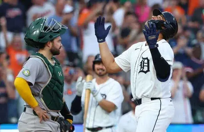 ¡Debut histórico! El venezolano Eduardo Valencia conecta jonrón en su primer turno en Grandes Ligas