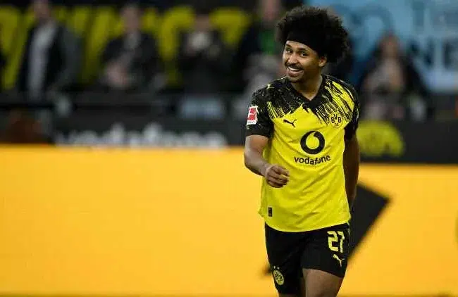 Barcelona busca cerrar el fichaje de Adeyemi tras el rechazo de la primera oferta del Dortmund
