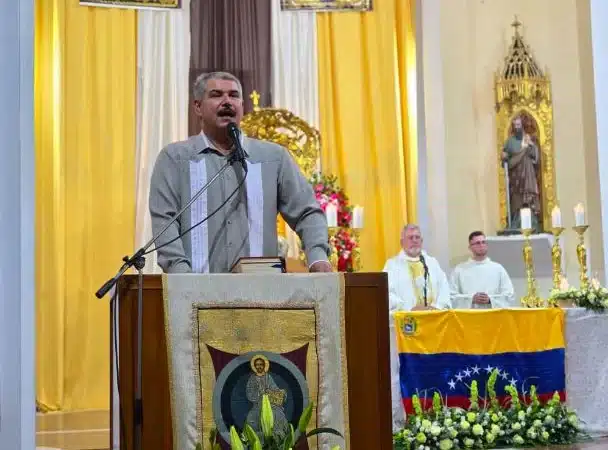 Gobernador Luis Caldera participa junto al pueblo zuliano en eucaristía, celebrada en la Catedral, por víctimas de los sismos