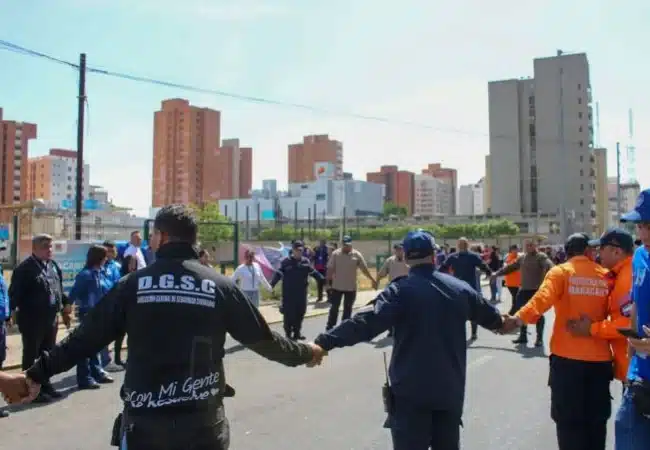 Alcaldía Bolivariana de Maracaibo activa protocolos de evacuación en la Torre Bolívar